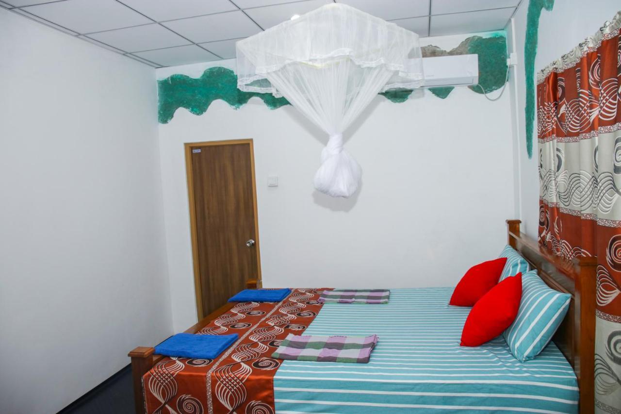 Sigiri Sandilu Homestay Sigiriya Bagian luar foto