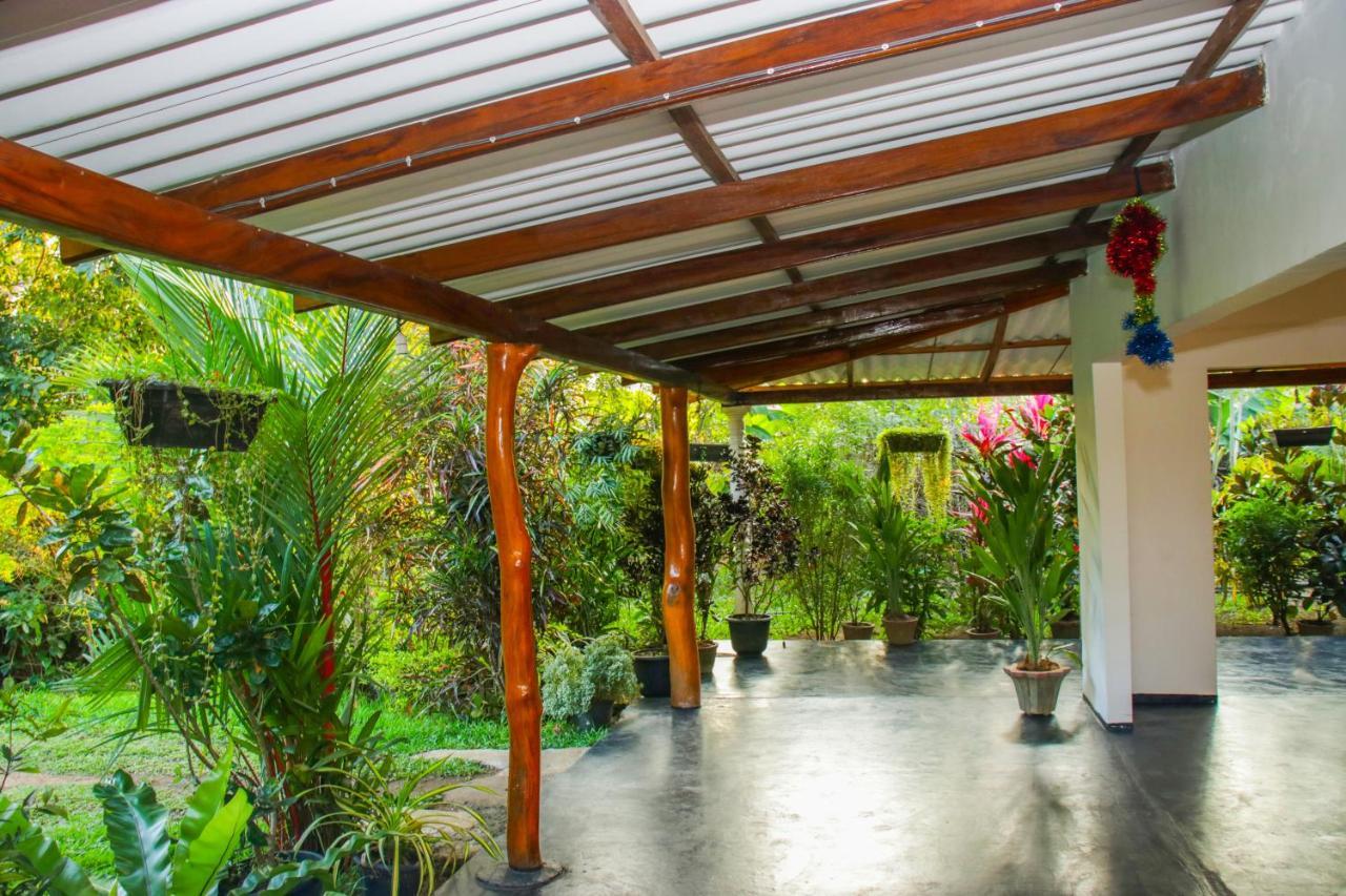 Sigiri Sandilu Homestay Sigiriya Bagian luar foto