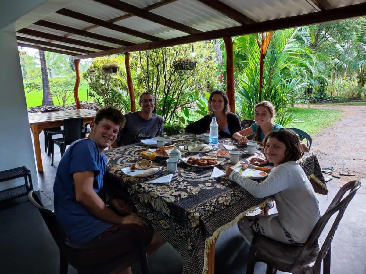 Sigiri Sandilu Homestay Sigiriya Bagian luar foto