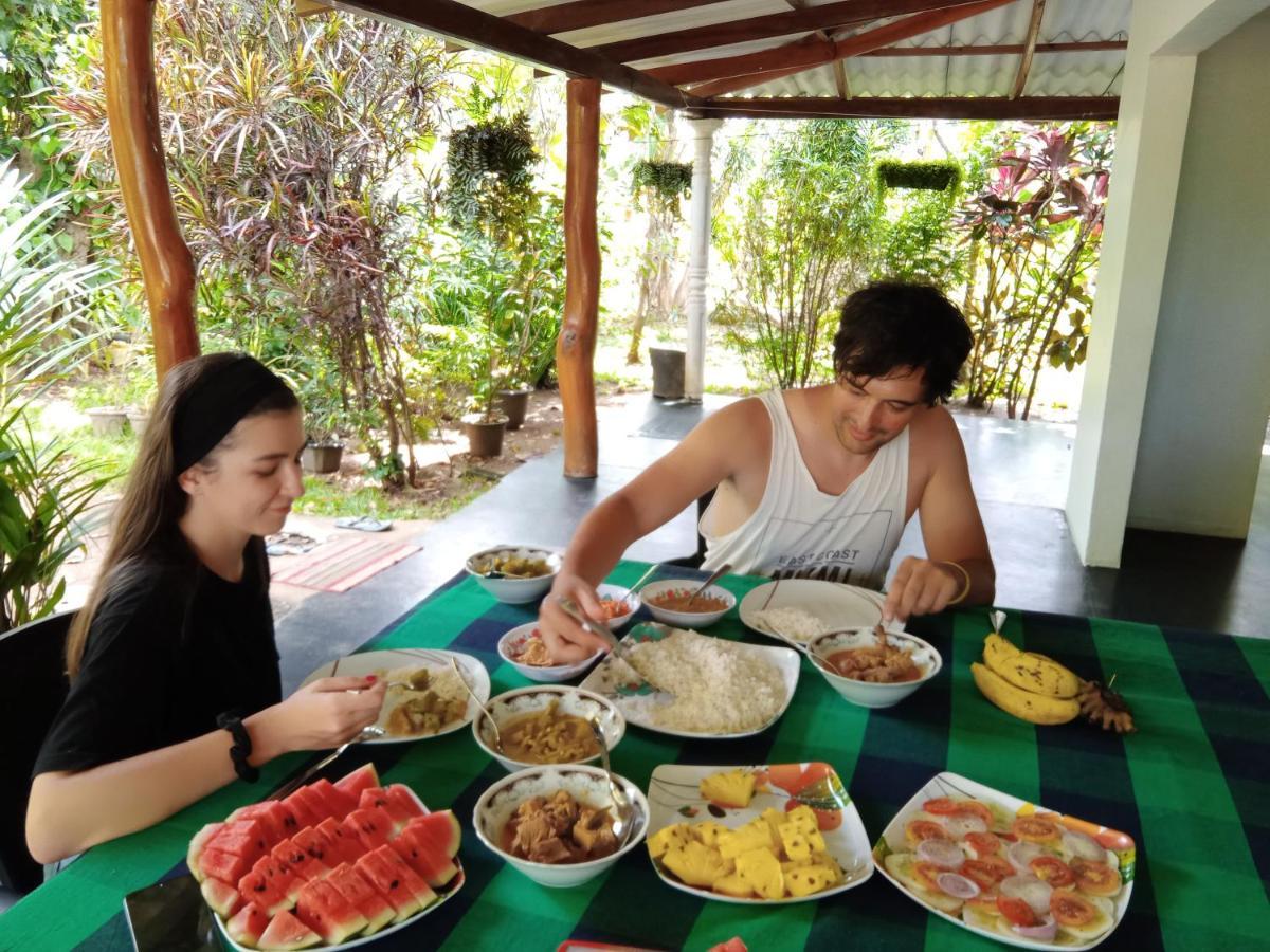 Sigiri Sandilu Homestay Sigiriya Bagian luar foto